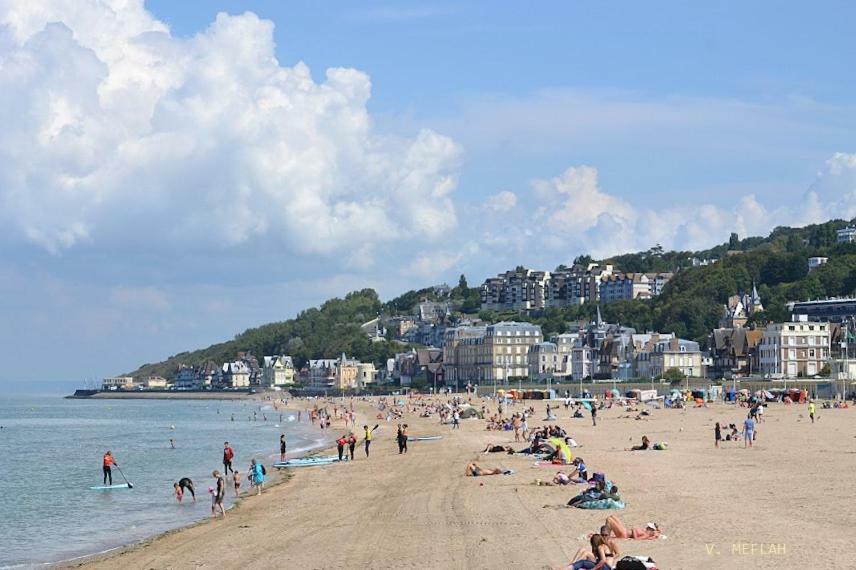 La Reine Des Plages Cls Deauville Trouville-sur-Mer Exterior foto